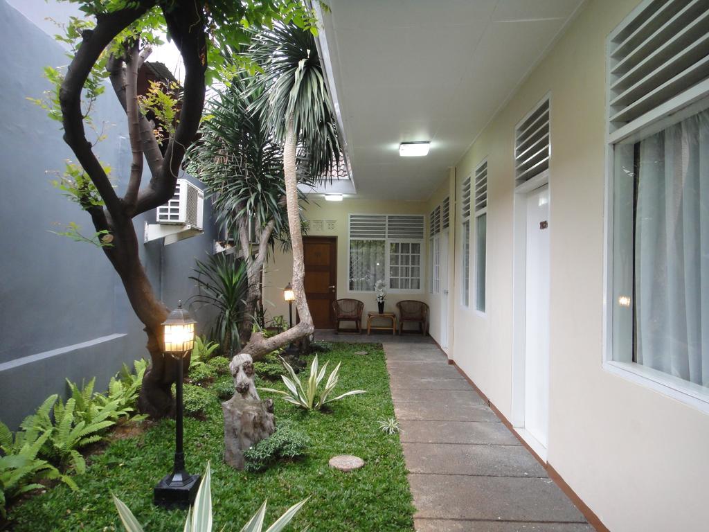 Gondia Guesthouse Jakarta Exterior foto