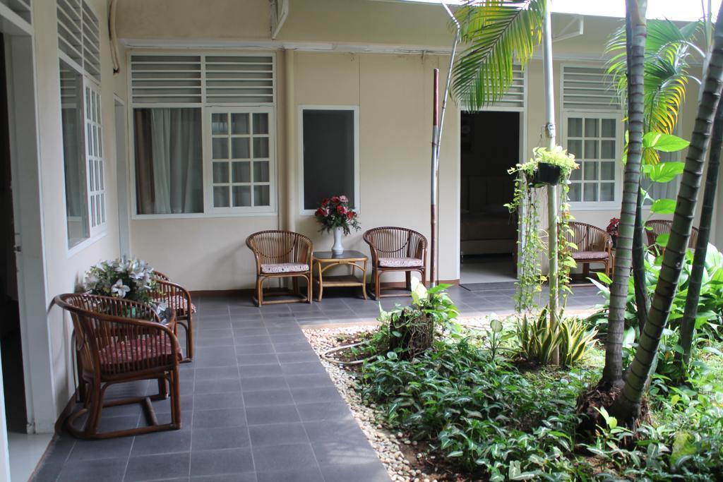 Gondia Guesthouse Jakarta Exterior foto