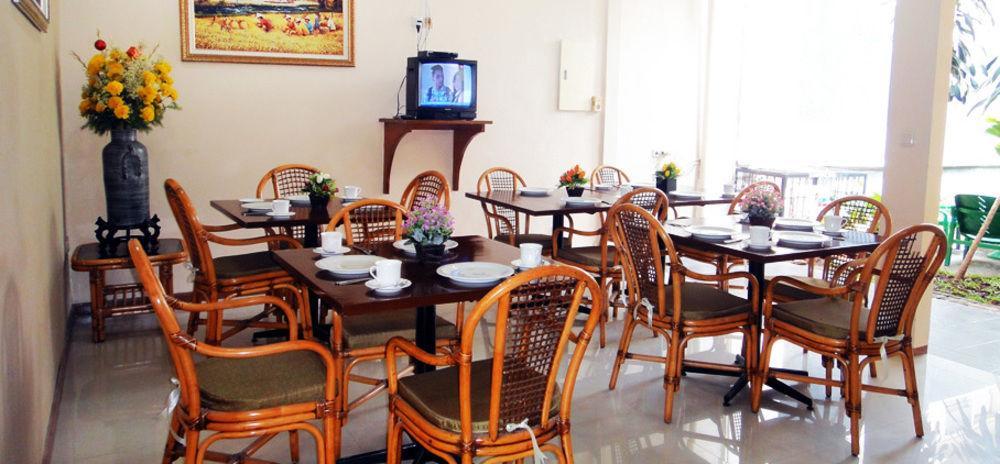 Gondia Guesthouse Jakarta Exterior foto
