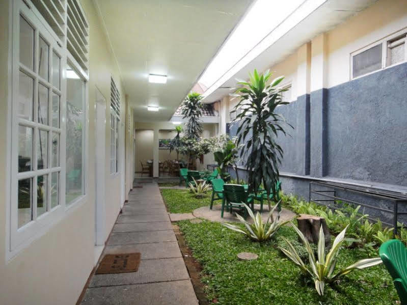 Gondia Guesthouse Jakarta Exterior foto
